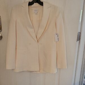 Womans size 8 blazer cream color New